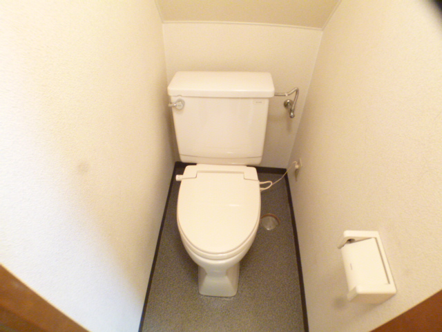 トイレ　綺麗な水廻りです。