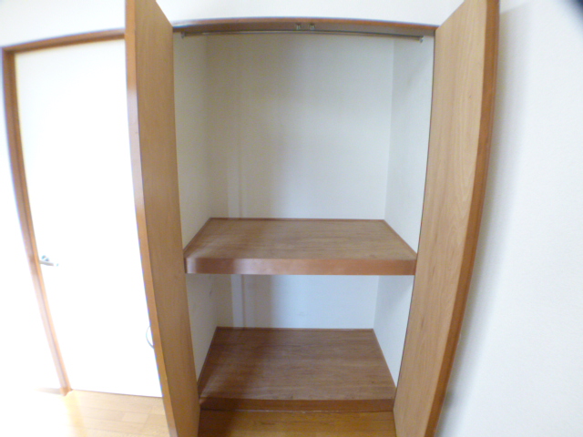 収納　大きな収納スペースが各部屋についています。