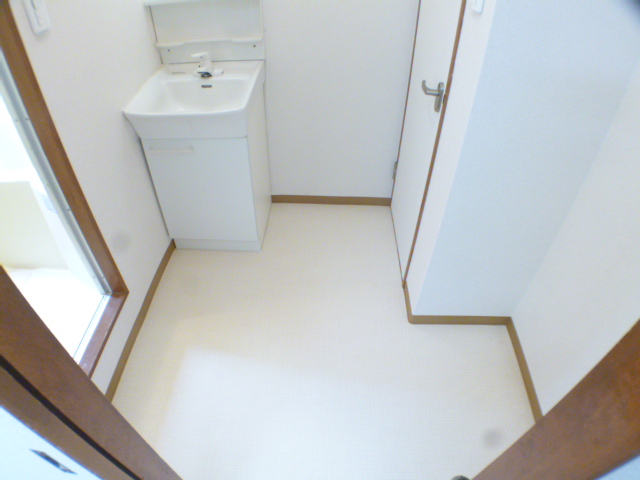 セキュリティ　清潔感のある脱衣所です。