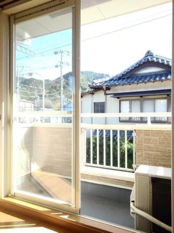 バルコニー　落ち着いた時間を過ごせるバルコニーです