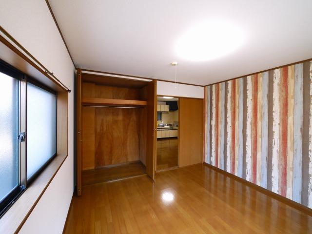 その他部屋・スペース　広々とした洋室です