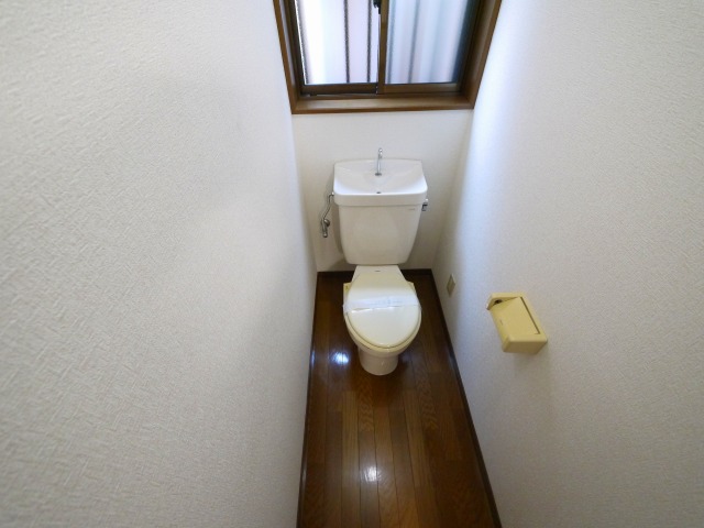 トイレ　ゆったりとした空間のトイレです