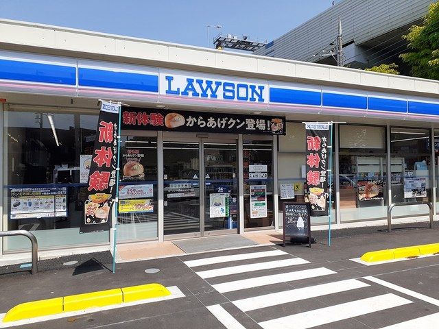 コンビニ　ローソン戸田美女木六丁目店（コンビニ）まで131m