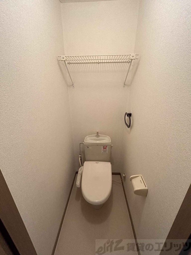 トイレ　下駄箱