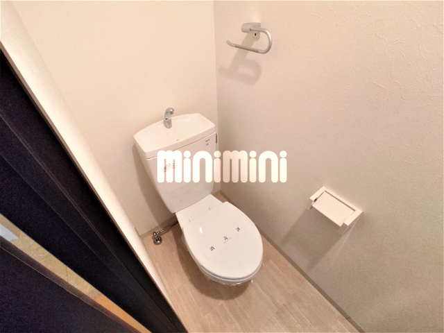 トイレ　お洒落なエントランス