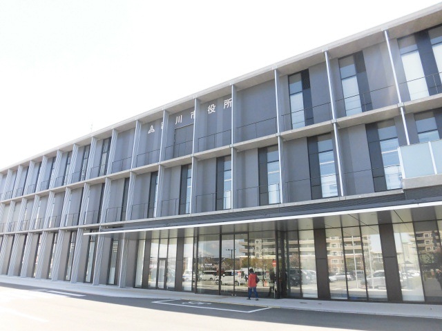 役所　吉川市役所（役所）まで2814m