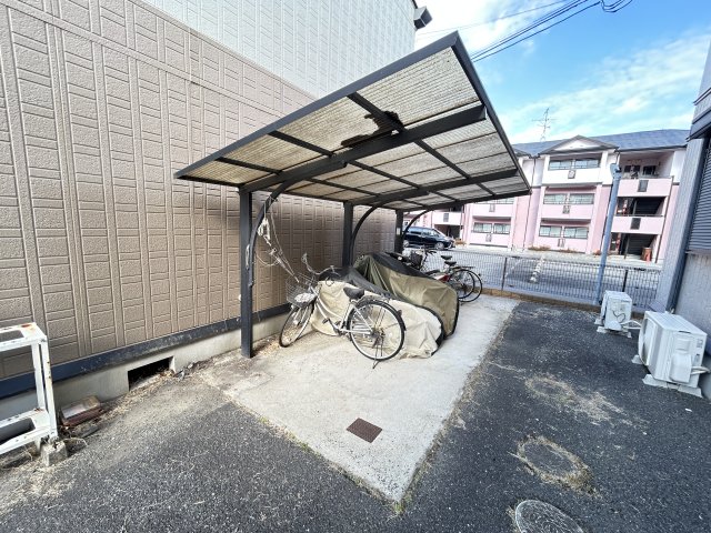 その他共有部分　駐輪場はこちら