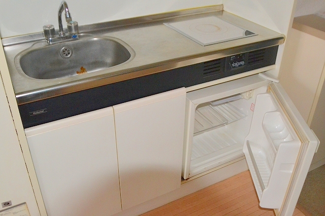 キッチン　お問合せはシティホーム海田センター　082-821-2227