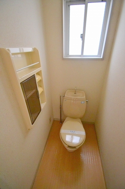 トイレ　お問合せはシティホーム海田センター　082-821-2227