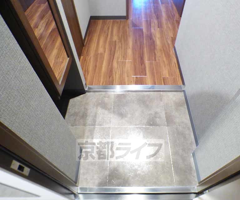 玄関　玄関です。