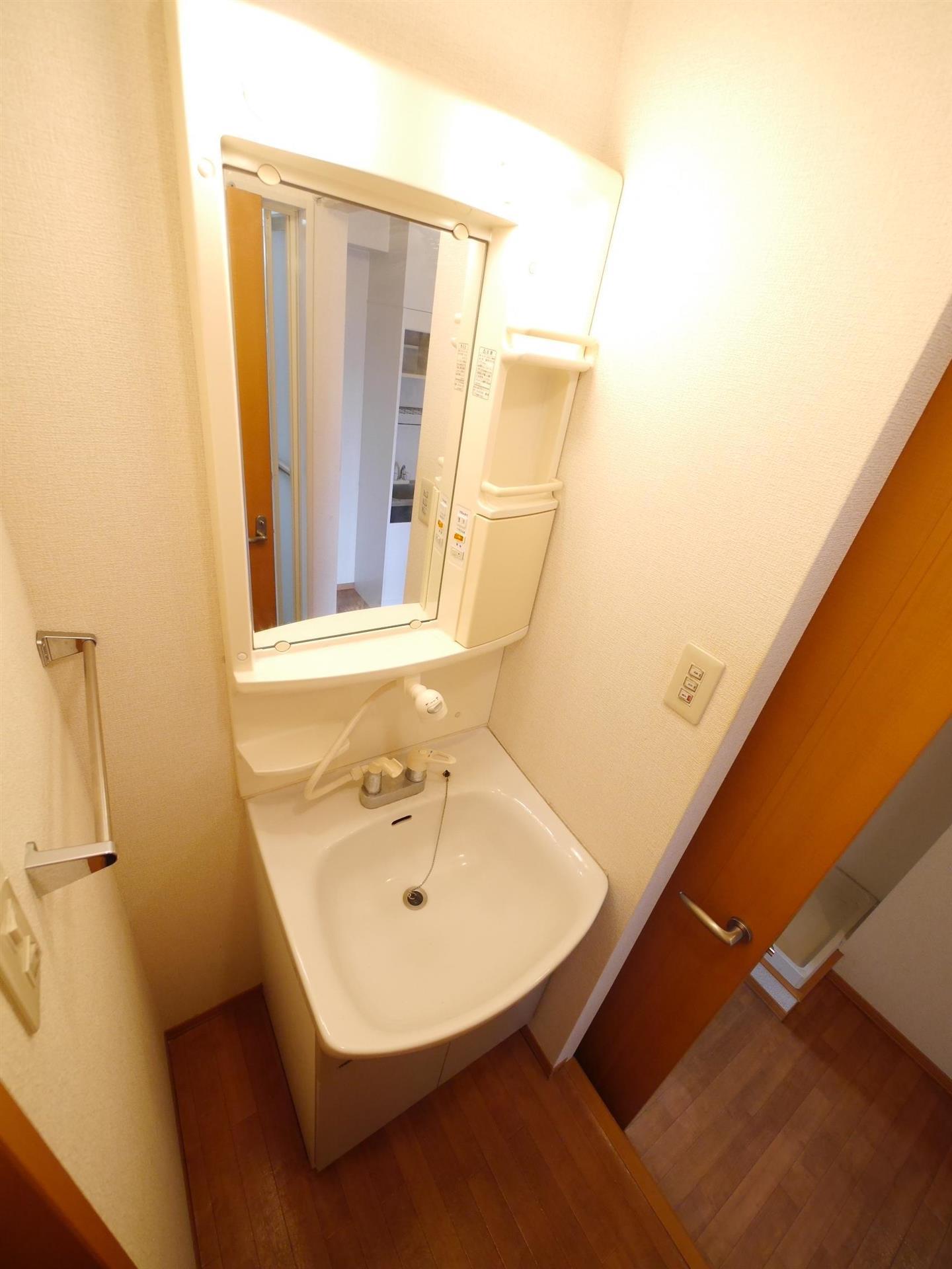 洗面設備　同仕様写真