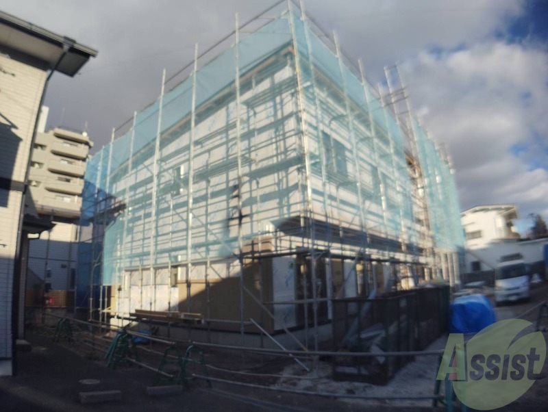 玄関　令和７年２月完成予定の物件になります。