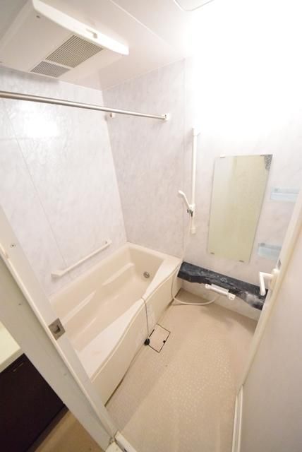 バス・シャワールーム　★オートロック付きマンション★