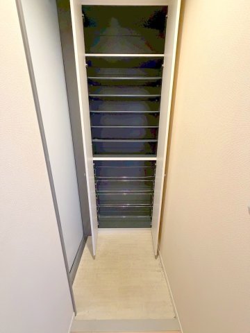 玄関　★大型シューズＢＯＸ★