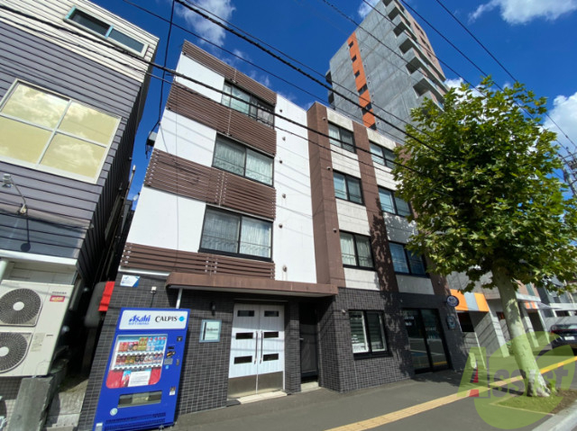 建物外観　札幌市中央区南２条西「Ｍｅｄｉｃｒｅｓｔ」