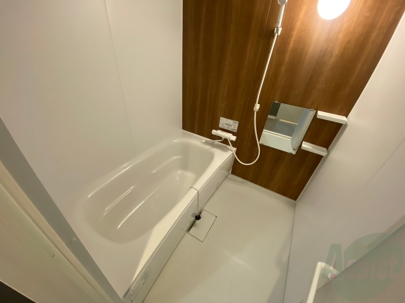 バス・シャワールーム　疲れを癒すには湯船でゆっくりするのが良いですよ。