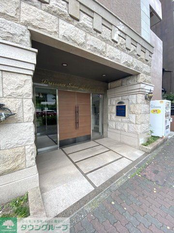 エントランス　エントランス