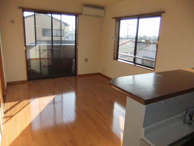 居室・リビング　リビング