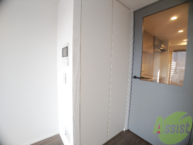 収納　収納は大きく、たくさんの物がしまえそうです。