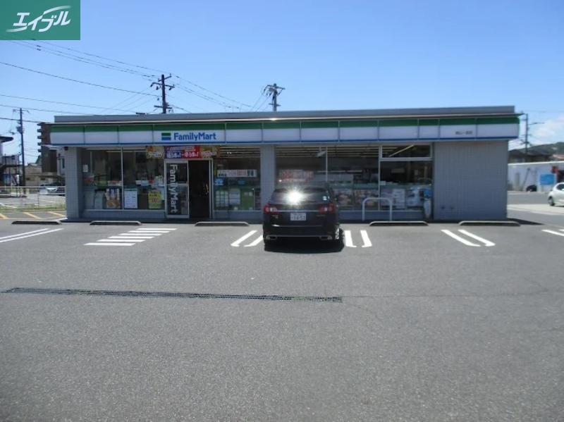 コンビニ　ファミリーマート岡山一宮店（コンビニ）まで522m