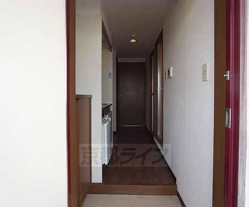 その他部屋・スペース　スッキリとした廊下です。