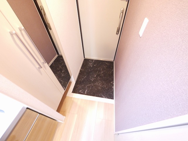 玄関　ゆったりとした玄関です