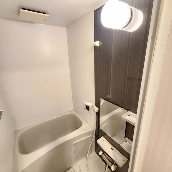 バス・シャワールーム　※別室の参考写真の為、現況優先です。