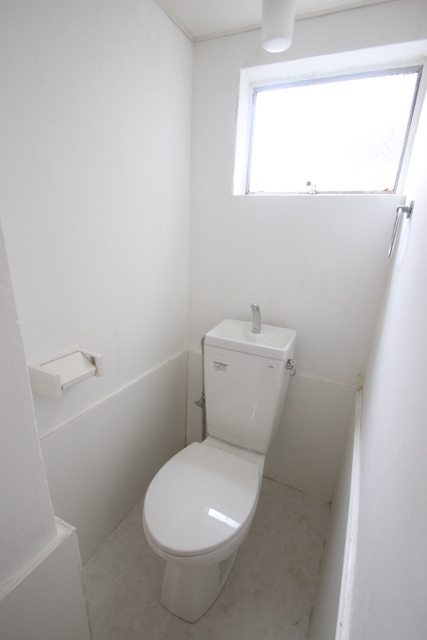 トイレ　別号室の写真です