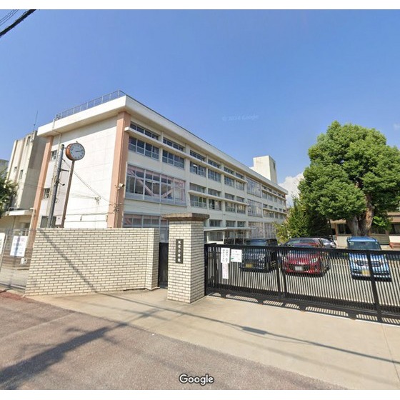 小学校　福岡市立板付北小学校（小学校）まで883m