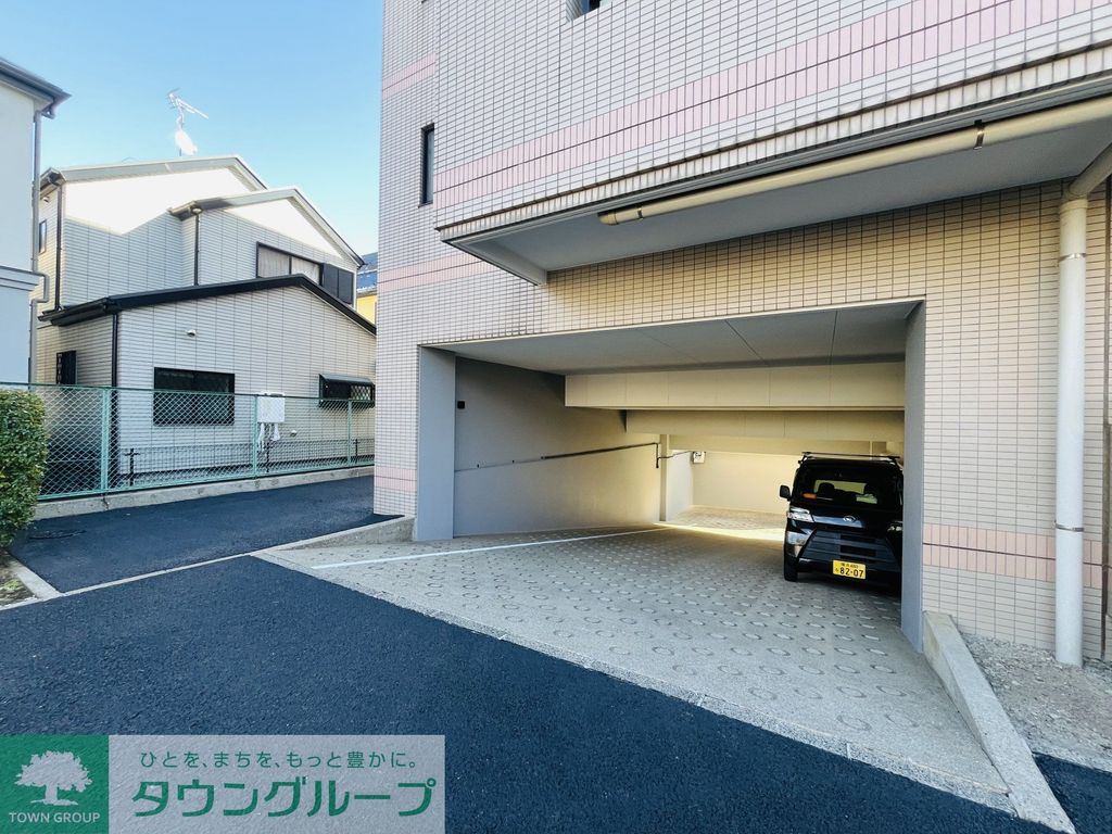 駐車場　駐車場