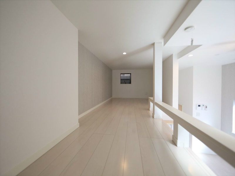 その他部屋・スペース　上段ロフト6.7帖（収納としてもお部屋としても使えます）