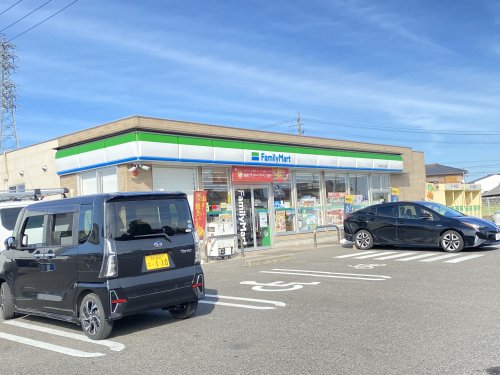 コンビニ　ファミリーマート稲沢祖父江曲店（コンビニ）まで610m