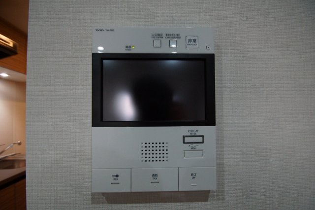 セキュリティ　安心のtvモニター付きインターホン