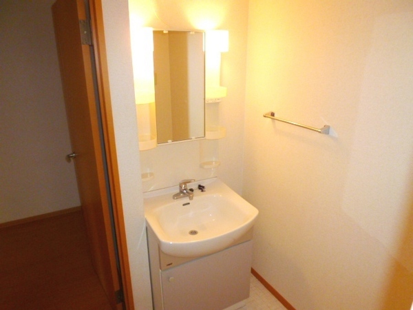 洗面設備　独立洗面化粧台付き☆