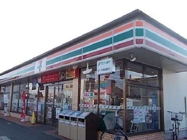 コンビニ　セブンイレブン岡山岡町店（コンビニ）まで260m