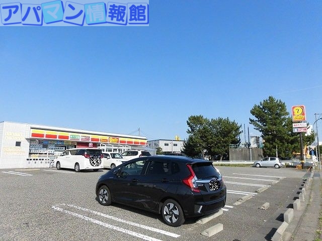 コンビニ　デイリーヤマザキ新潟大島店（コンビニ）まで110m
