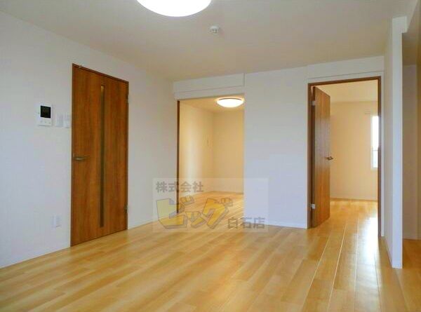 収納　各部屋にクローゼットを完備しています♪