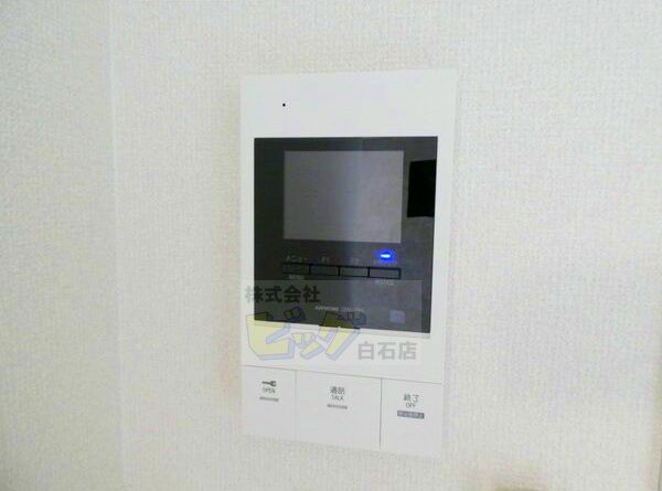 セキュリティ　録画機能付きモニター付インターホン完備しています♪