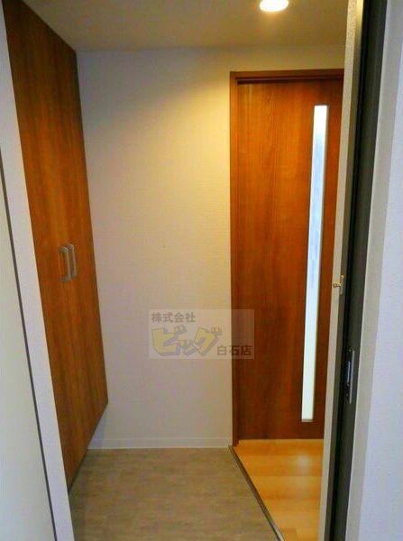 玄関　広々とした玄関です♪