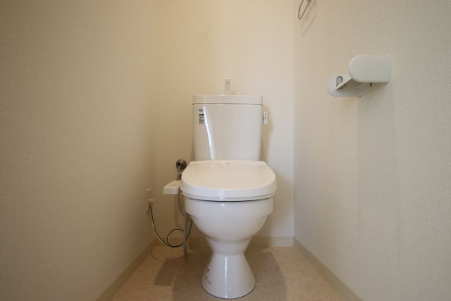 トイレ　※９階の参考写真です※