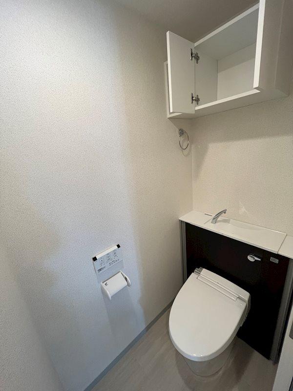 トイレ　※同物件別号室参考写真