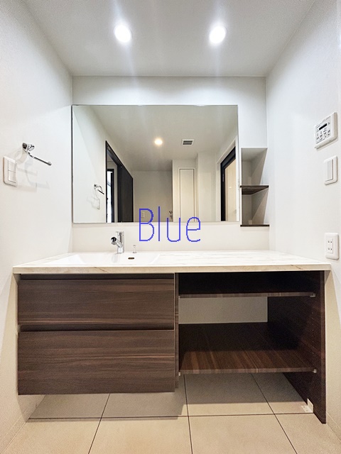 洗面設備　同仕様