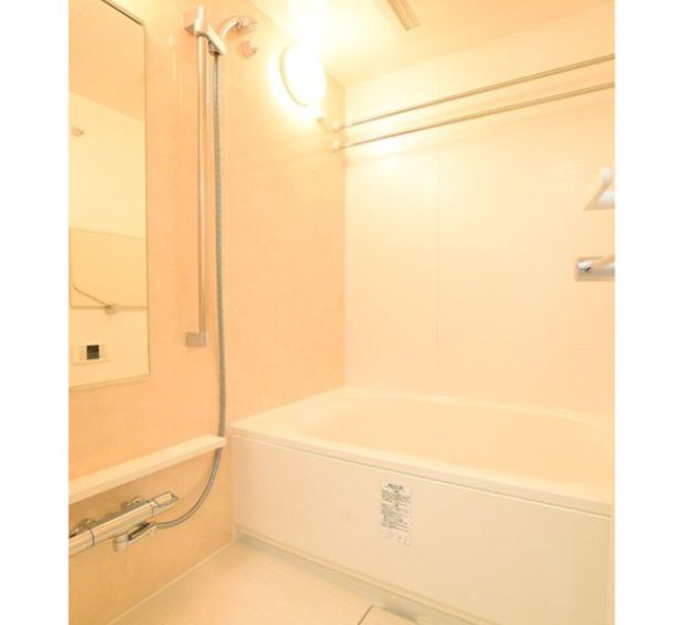 バス・シャワールーム　お風呂で日々の疲れを落としましょう