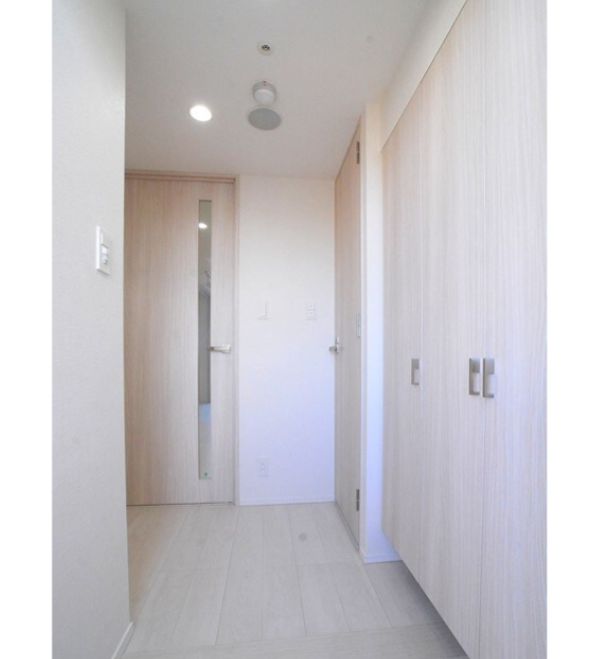 玄関　明るい玄関です