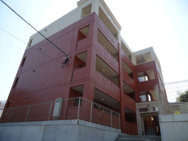 エントランス　外観写真（昼）