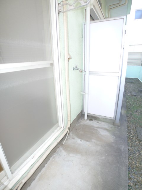 バルコニー　テラス