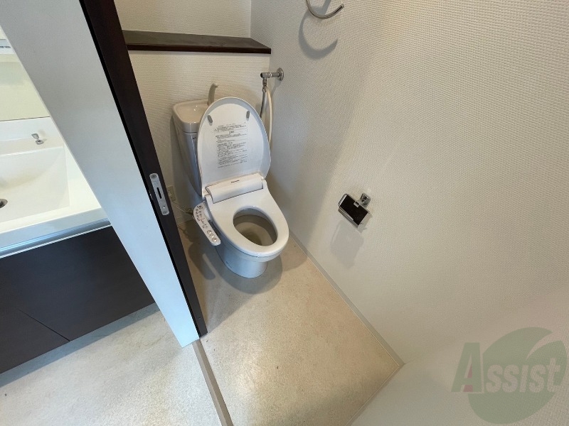 トイレ　ウォシュレット機能がついたトイレ。安心して使用できますね