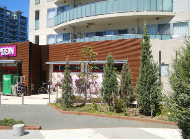 スーパー　まいばすけっと 海岸3丁目店（スーパー）まで445m