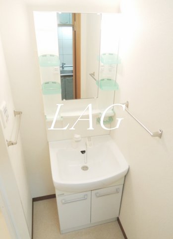 洗面設備　独立洗面台です。