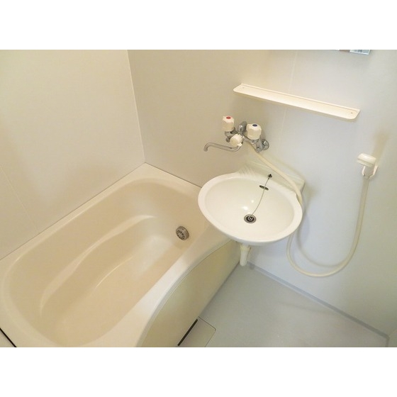 バス・シャワールーム　日々の疲れを癒すお風呂付です